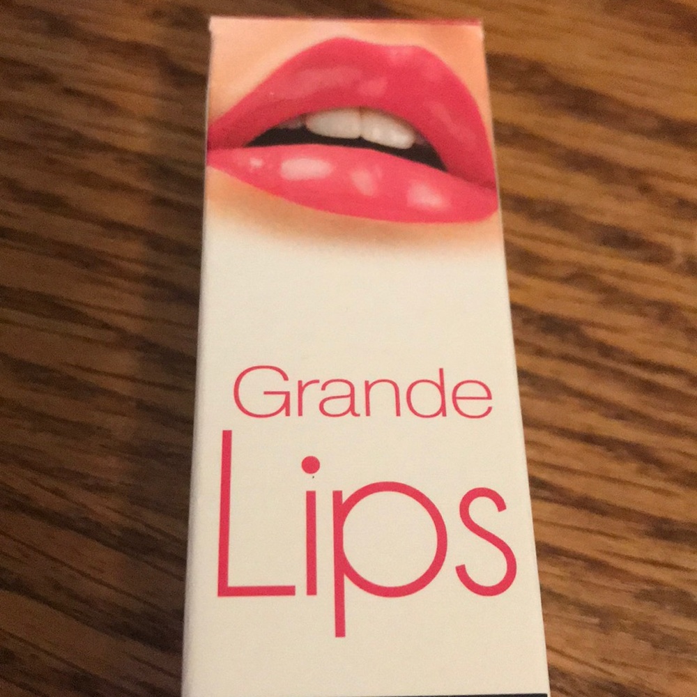Lip Plumper